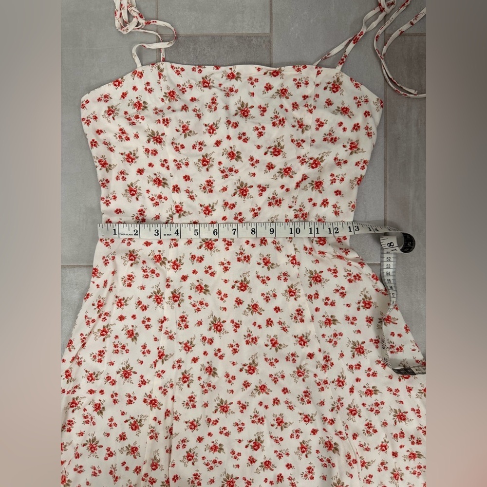 Reformation Bisque Red & White Floral Dress Size 4 - Picture 8 of 8